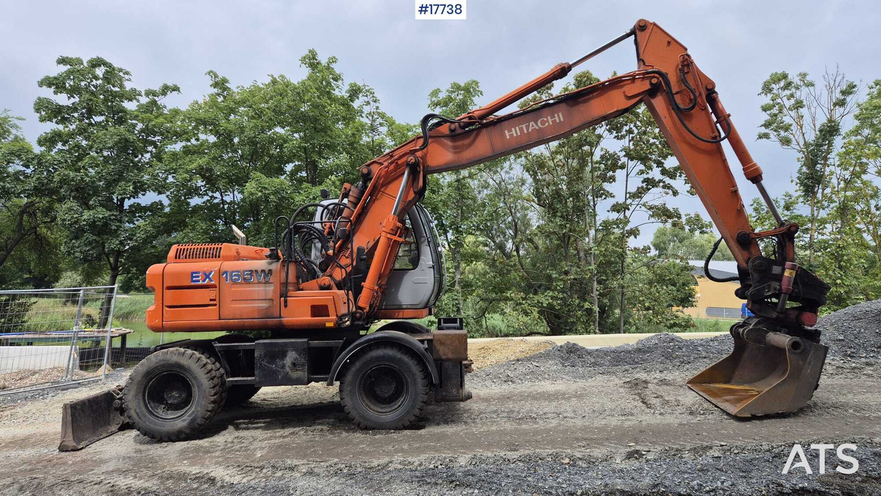 HITACHI EW 165W (2000) ROTOTILT Wheel Excavator - Excavator pe roţi: Foto 2 HITACHI EW 165W (2000) ROTOTILT Wheel Excavator - Excavator pe roţi: Foto 2