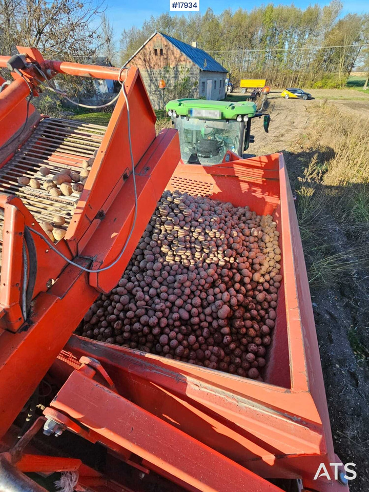 Potato harvester GRIMME SE 75/40 (1995) - Combină de recoltat cartofi: Foto 2 Potato harvester GRIMME SE 75/40 (1995) - Combină de recoltat cartofi: Foto 2