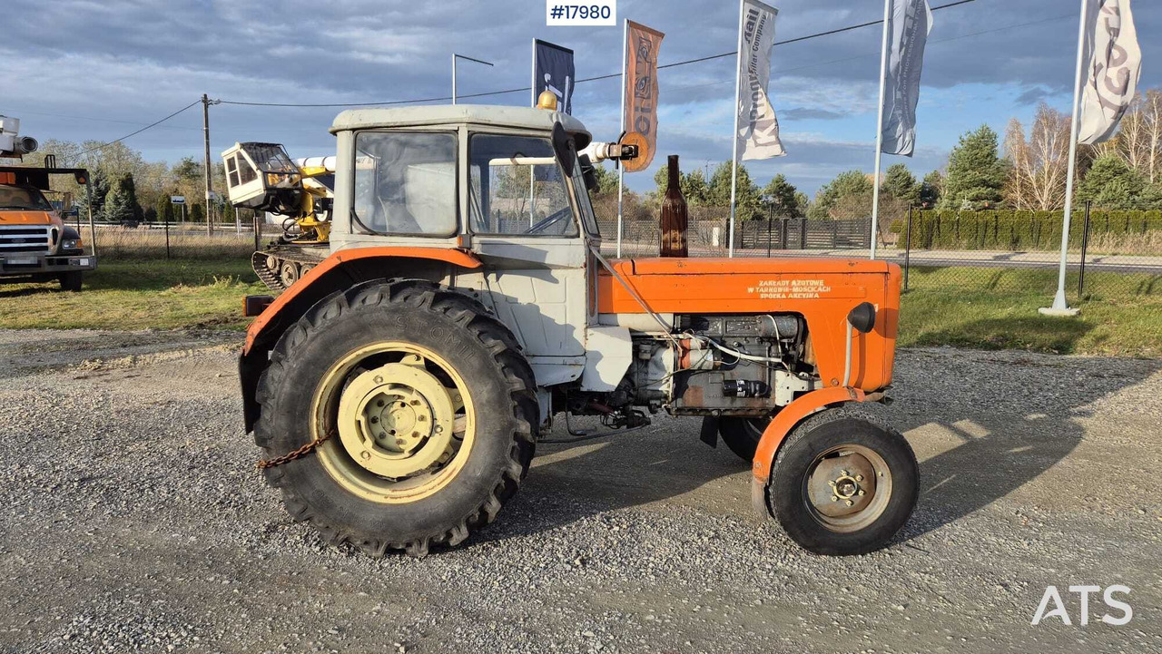 URSUS C 360 agricultural tractor (1983) - Tractor agricol: Foto 4 URSUS C 360 agricultural tractor (1983) - Tractor agricol: Foto 4