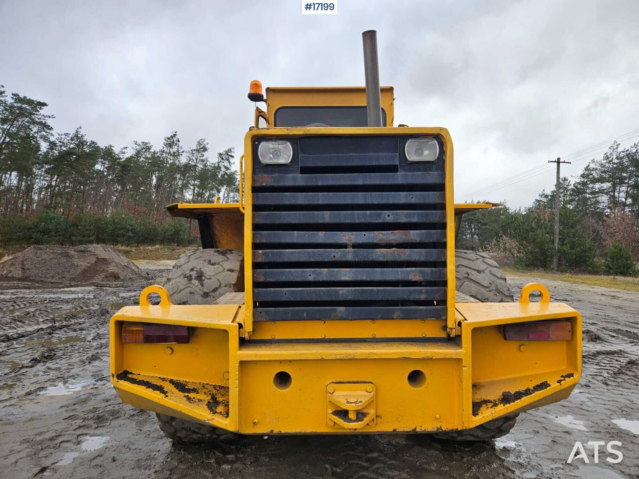 Wheel loader VOLVO 4500 (1984) - Încărcător frontal pe pneuri: Foto 4 Wheel loader VOLVO 4500 (1984) - Încărcător frontal pe pneuri: Foto 4