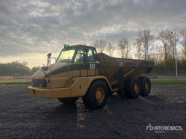 2003 Cat 725 Articulated Dump Truck - Camion articulat: Foto 1 2003 Cat 725 Articulated Dump Truck - Camion articulat: Foto 1