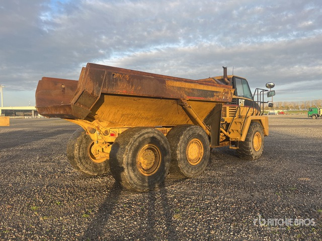 2003 Cat 725 Articulated Dump Truck - Camion articulat: Foto 4 2003 Cat 725 Articulated Dump Truck - Camion articulat: Foto 4