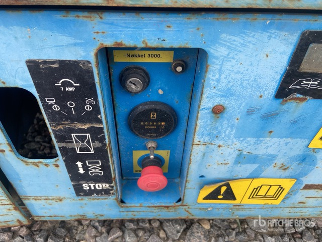 2006 Genie GS2646 Electric (Inoperable) Scissor Lift - Platforma foarfeca: Foto 5 2006 Genie GS2646 Electric (Inoperable) Scissor Lift - Platforma foarfeca: Foto 5