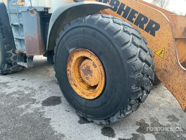 2006 Liebherr L580 Wheel Loader - Încărcător frontal pe pneuri: Foto 5 2006 Liebherr L580 Wheel Loader - Încărcător frontal pe pneuri: Foto 5
