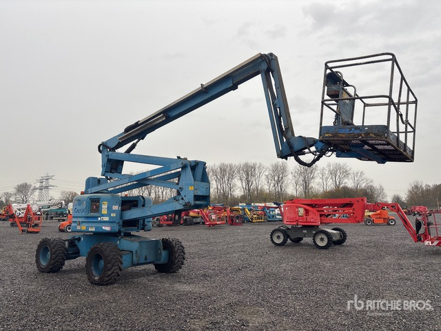 2007 Genie Z-60/34 4WD Diesel Articulating Boom Lift - Nacela articulata: Foto 3 2007 Genie Z-60/34 4WD Diesel Articulating Boom Lift - Nacela articulata: Foto 3