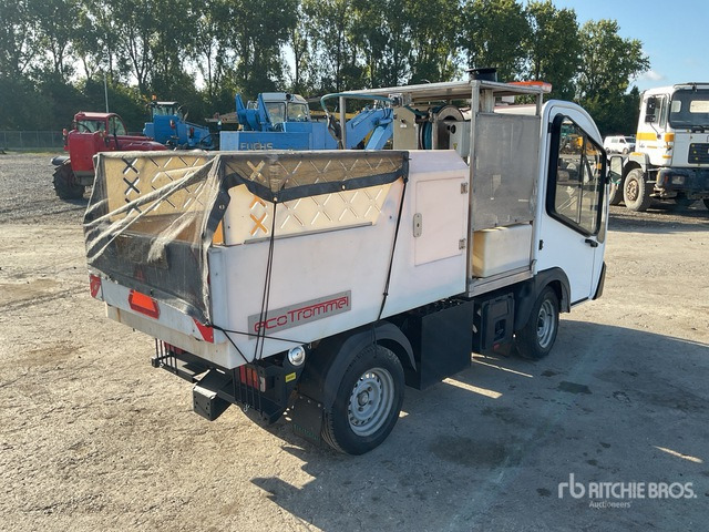 2013 Goupil G3 4x2 Electric Utility Vehicle - Tocător resturi vegetale/ Mulcer: Foto 3 2013 Goupil G3 4x2 Electric Utility Vehicle - Tocător resturi vegetale/ Mulcer: Foto 3