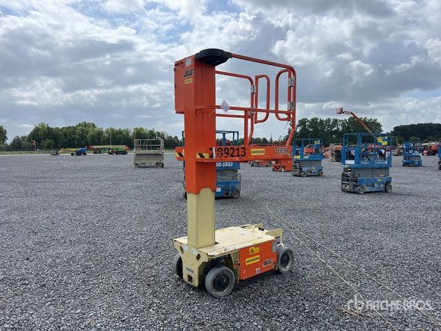 2015 JLG 1230ES Vertical Mast Lift - Platformă verticală: Foto 2 2015 JLG 1230ES Vertical Mast Lift - Platformă verticală: Foto 2