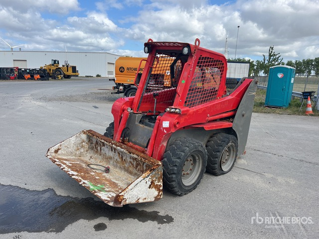 2018 Gehl Skid Steer Loader - Mini încărcător: Foto 2 2018 Gehl Skid Steer Loader - Mini încărcător: Foto 2