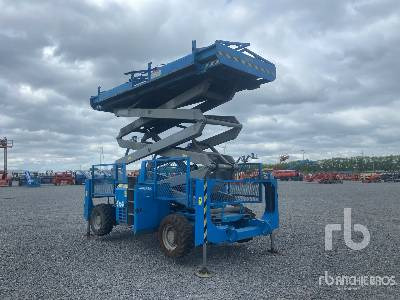 GENIE GS3384RT 4x4 Diesel - Platforma foarfeca: Foto 2 GENIE GS3384RT 4x4 Diesel - Platforma foarfeca: Foto 2