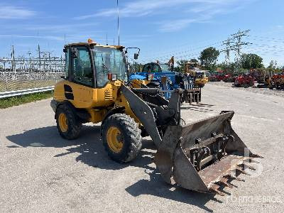 VOLVO L25F-Z - Încărcător frontal pe pneuri: Foto 4 VOLVO L25F-Z - Încărcător frontal pe pneuri: Foto 4
