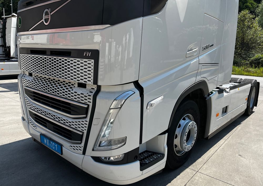 Volvo FH 500 // 2023Rok // Klima postojowa // Full Led // ACC // - Cap tractor: Foto 3 Volvo FH 500 // 2023Rok // Klima postojowa // Full Led // ACC // - Cap tractor: Foto 3