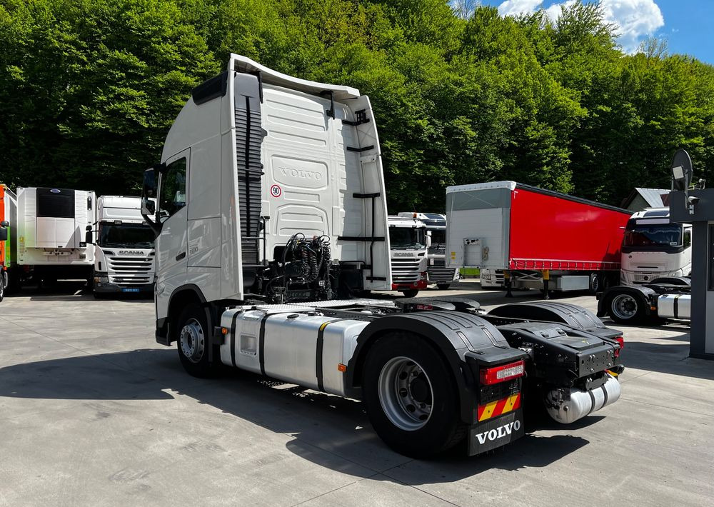 Volvo FH 500 // Zamiana na starszy // Silnik Euro 6 nie Isave // Parkclima // XL // Radary // Duże zbiorniki // Gwarancja // - Cap tractor: Foto 5 Volvo FH 500 // Zamiana na starszy // Silnik Euro 6 nie Isave // Parkclima // XL // Radary // Duże zbiorniki // Gwarancja // - Cap tractor: Foto 5