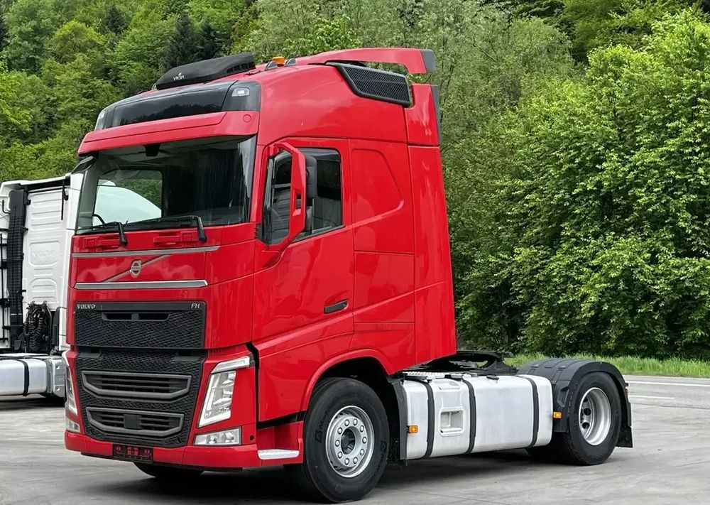 Volvo FH // Standard // 2018 // Duże zbiorniki // Klima postojowa // Radary // Idealny ! - Cap tractor: Foto 1 Volvo FH // Standard // 2018 // Duże zbiorniki // Klima postojowa // Radary // Idealny ! - Cap tractor: Foto 1