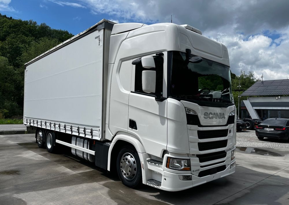 Scania R410 // 2018 Rok 6x2 // Retarder // Automat // Led // Navi // 77 // - Camion cu prelată: Foto 3 Scania R410 // 2018 Rok 6x2 // Retarder // Automat // Led // Navi // 77 // - Camion cu prelată: Foto 3