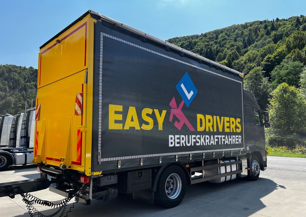 Volvo FH 420 4x2 // Zestaw + przyczepa Schwarzmuller // Jak Nowy // Niski przebieg // Automat // Idealny !!! - Camion cu prelată: Foto 5 Volvo FH 420 4x2 // Zestaw + przyczepa Schwarzmuller // Jak Nowy // Niski przebieg // Automat // Idealny !!! - Camion cu prelată: Foto 5