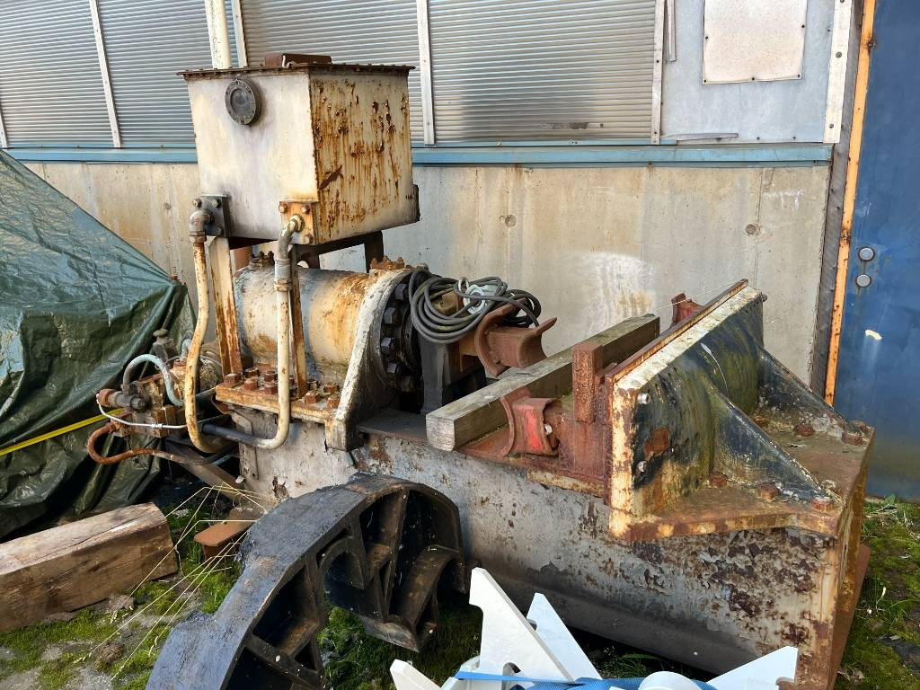 Annet Electraulic Hydraulic Press - Utilaj prelucrare metal: Foto 1 Annet Electraulic Hydraulic Press - Utilaj prelucrare metal: Foto 1