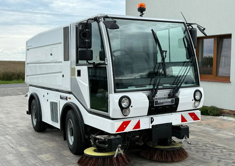 Inny Bucher Citycat 5000 - Autogunoiere: Foto 1 Inny Bucher Citycat 5000 - Autogunoiere: Foto 1