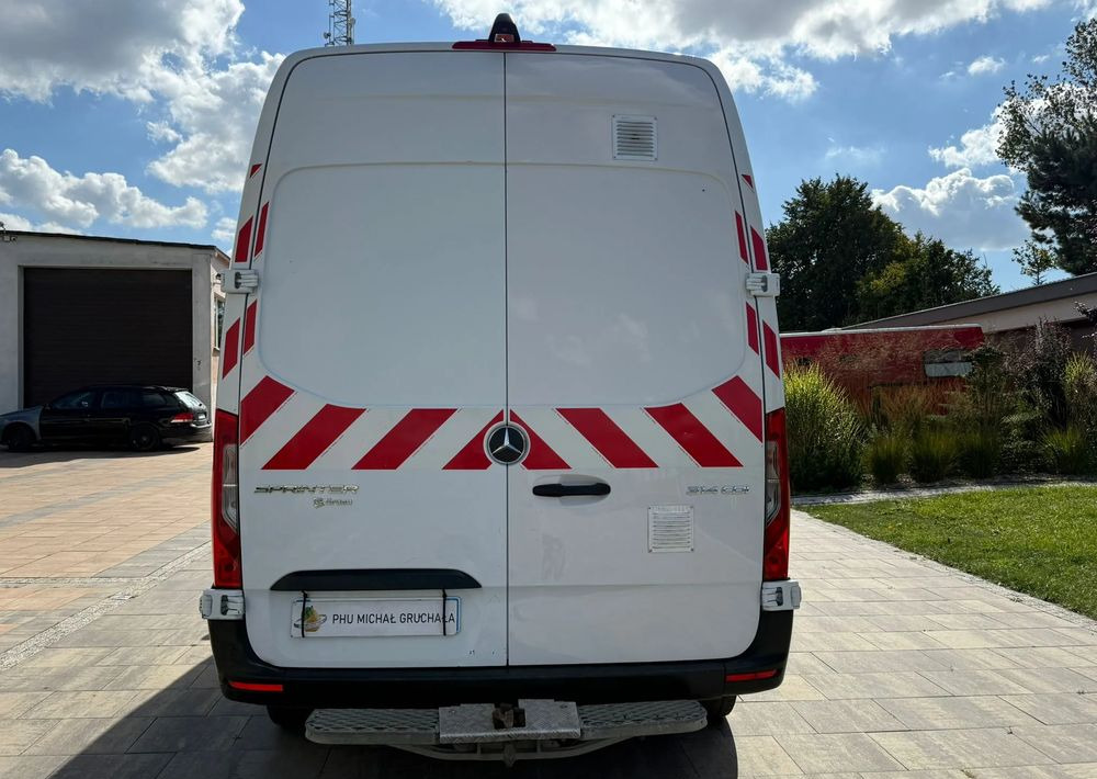 Autoutilitară cabină dublă Mercedes-Benz Sprinter 314 CDI: Foto 7 Autoutilitară cabină dublă Mercedes-Benz Sprinter 314 CDI: Foto 7