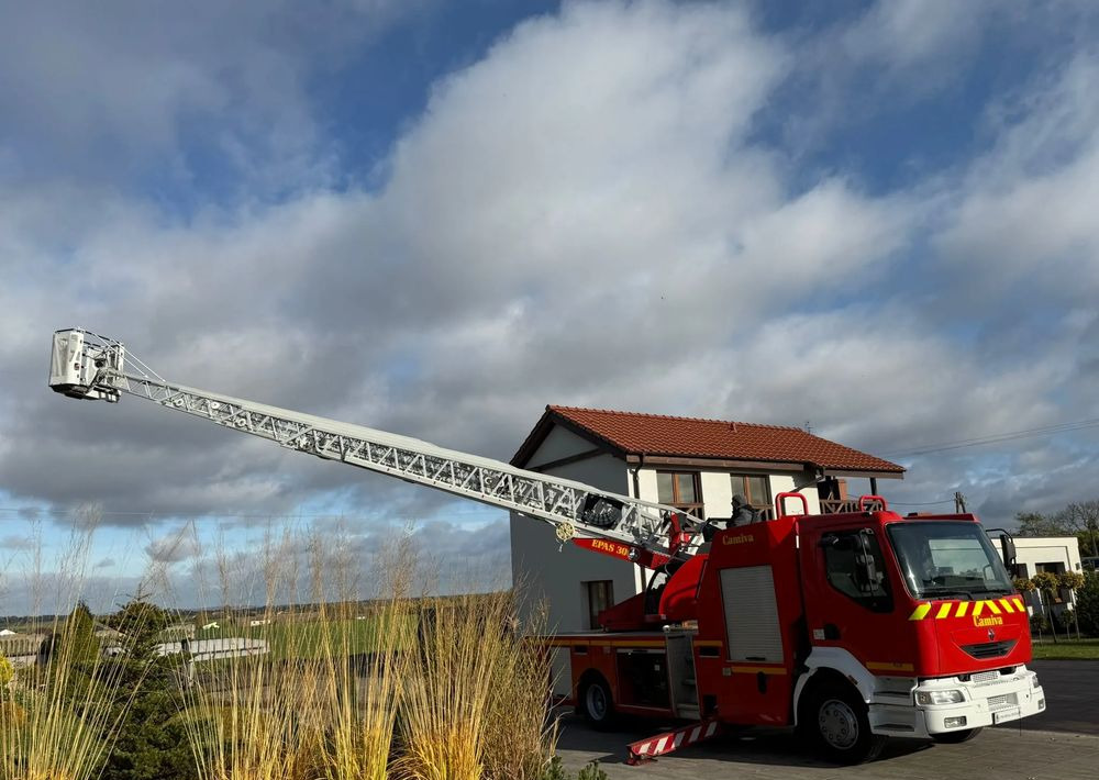 Renault Midlum 210 - Autospeciala de stins incendii: Foto 4 Renault Midlum 210 - Autospeciala de stins incendii: Foto 4