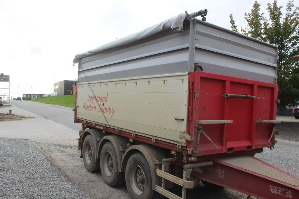 HK Tipper 3 akslet 3-vejs tipkærre - Remorcă basculantă: Foto 3 HK Tipper 3 akslet 3-vejs tipkærre - Remorcă basculantă: Foto 3