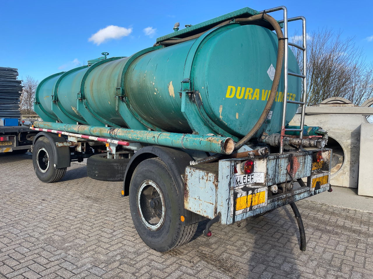 Burg Bitumen tank inox 14.000L - Remorcă cisternă: Foto 2 Burg Bitumen tank inox 14.000L - Remorcă cisternă: Foto 2