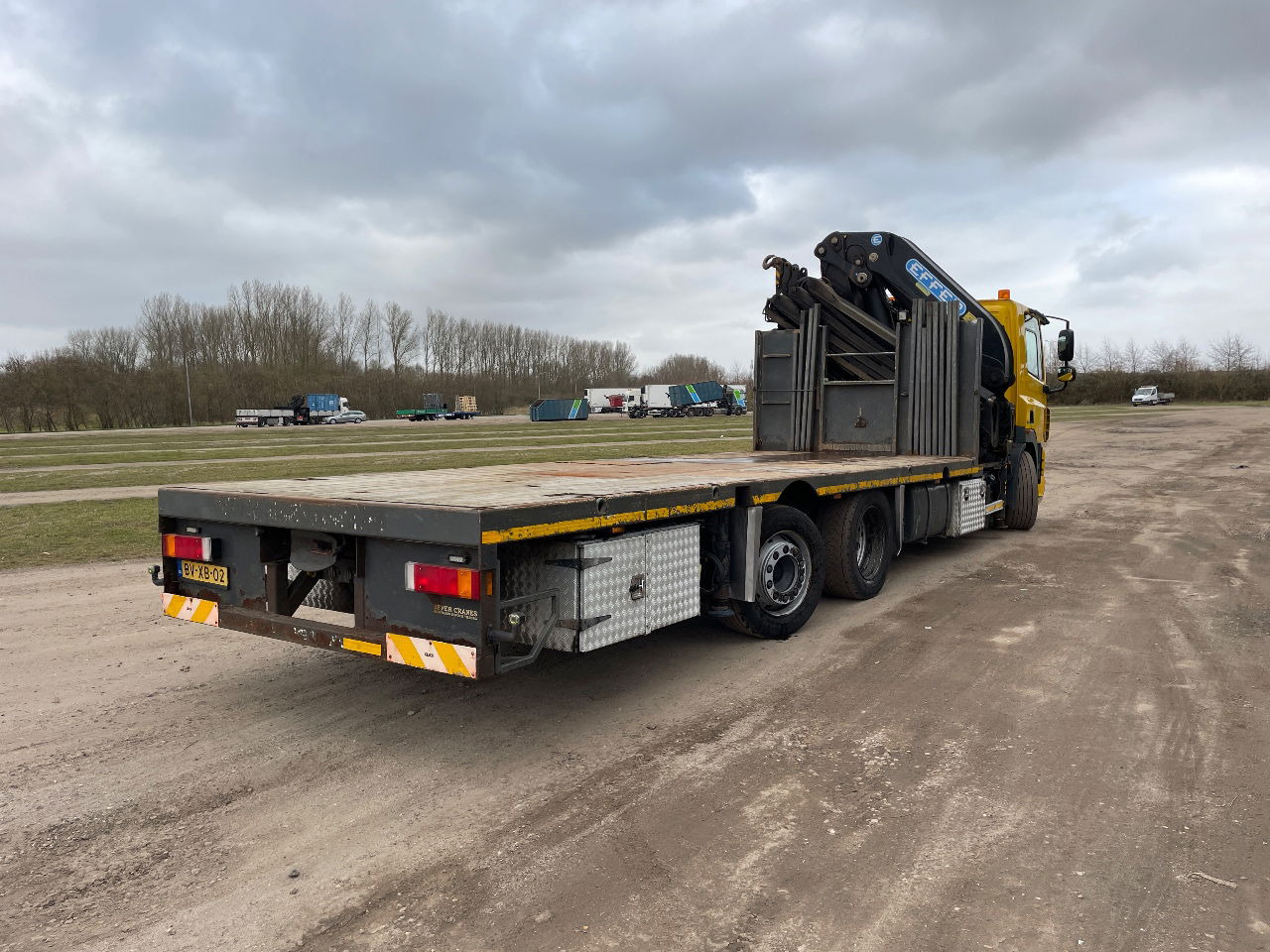 DAF 85.410 Met Effer 470 6s laadkraan ladekran loadercrane crane palfinger hiab - Camion cu macara: Foto 4 DAF 85.410 Met Effer 470 6s laadkraan ladekran loadercrane crane palfinger hiab - Camion cu macara: Foto 4