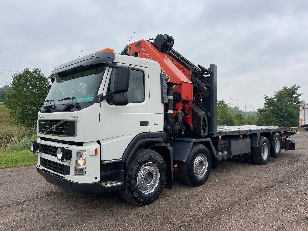 Volvo FM 12.420 with palfinger PK56002 with jib and winch, excellent condition - Camion cu macara: Foto 3 Volvo FM 12.420 with palfinger PK56002 with jib and winch, excellent condition - Camion cu macara: Foto 3