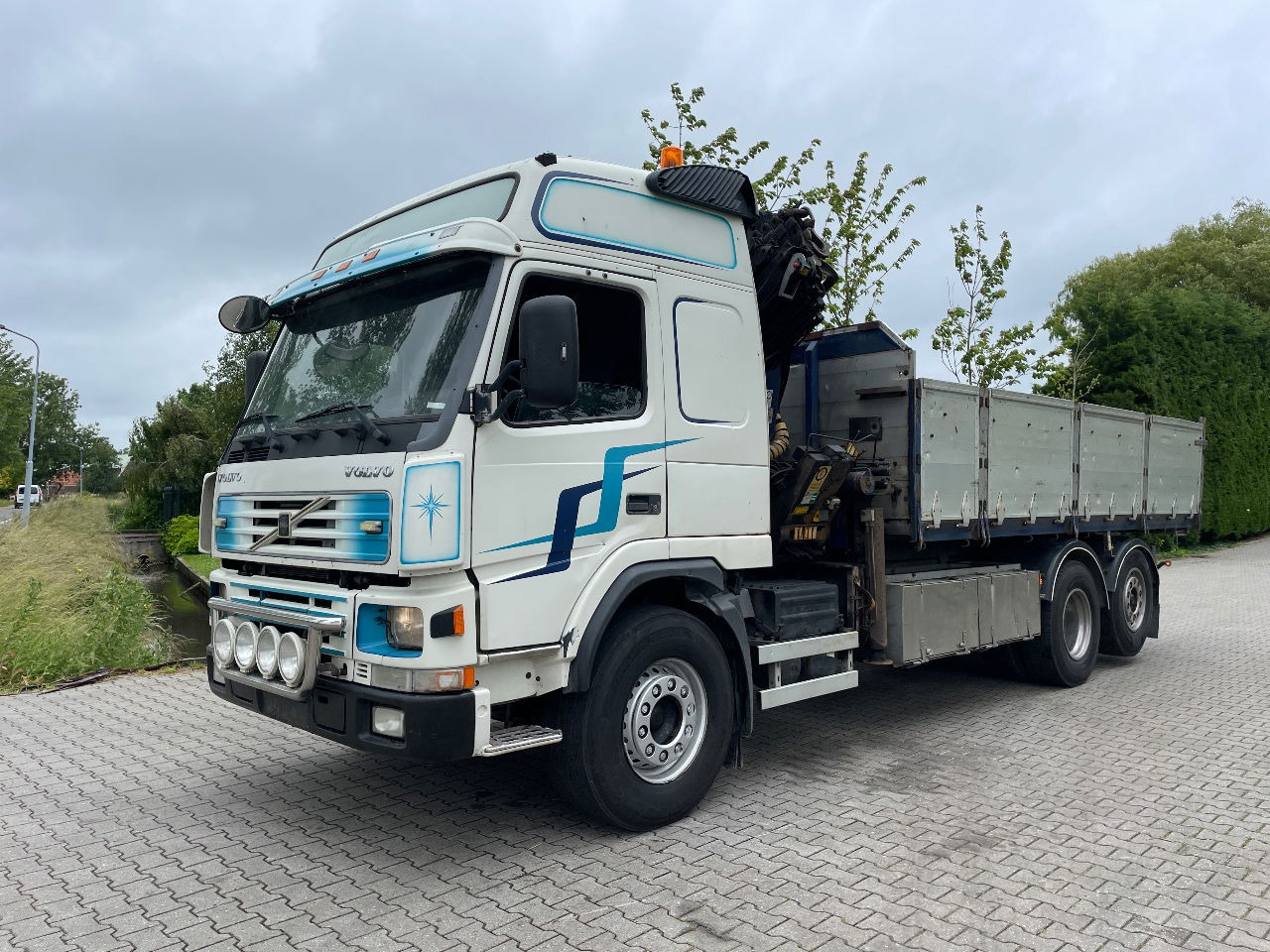 Volvo FM 7 310hp with Palfinger PK21000 with remote and tipper - Camion basculantă, Camion cu macara: Foto 2 Volvo FM 7 310hp with Palfinger PK21000 with remote and tipper - Camion basculantă, Camion cu macara: Foto 2
