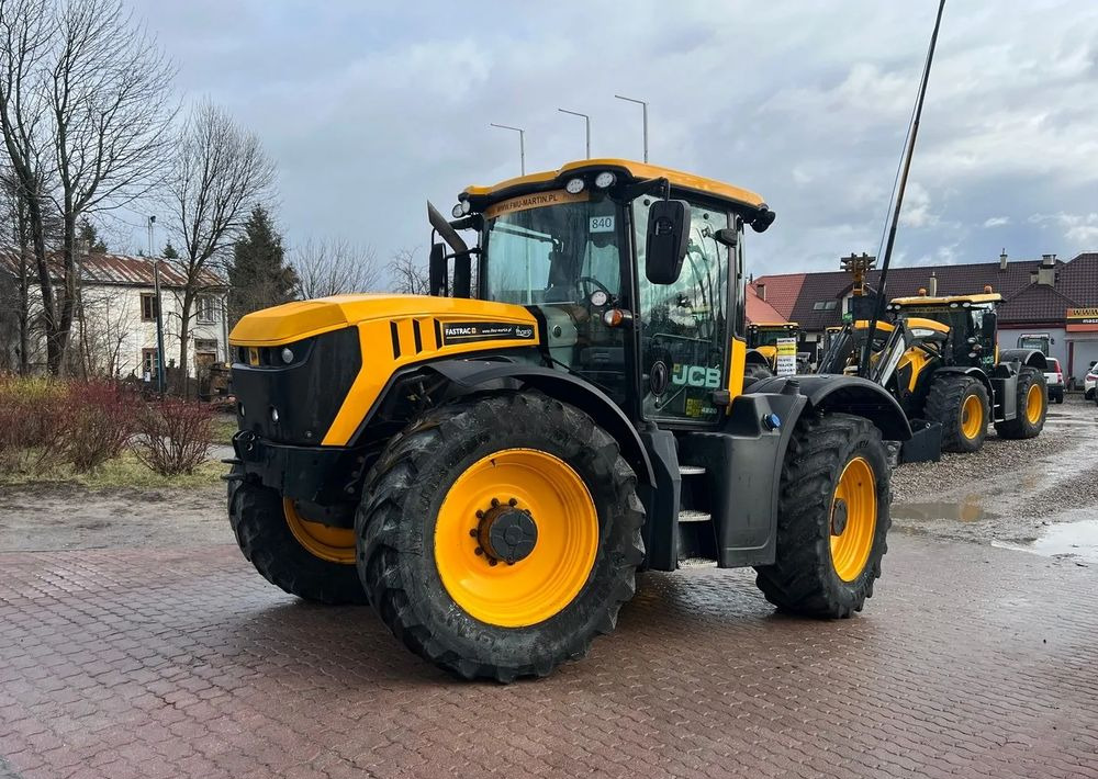JCB Fastrac 4220 - Tractor agricol: Foto 1 JCB Fastrac 4220 - Tractor agricol: Foto 1