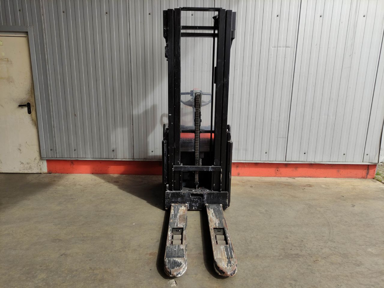 BT SWE160L - Transpalet la mare înălţime: Foto 3 BT SWE160L - Transpalet la mare înălţime: Foto 3