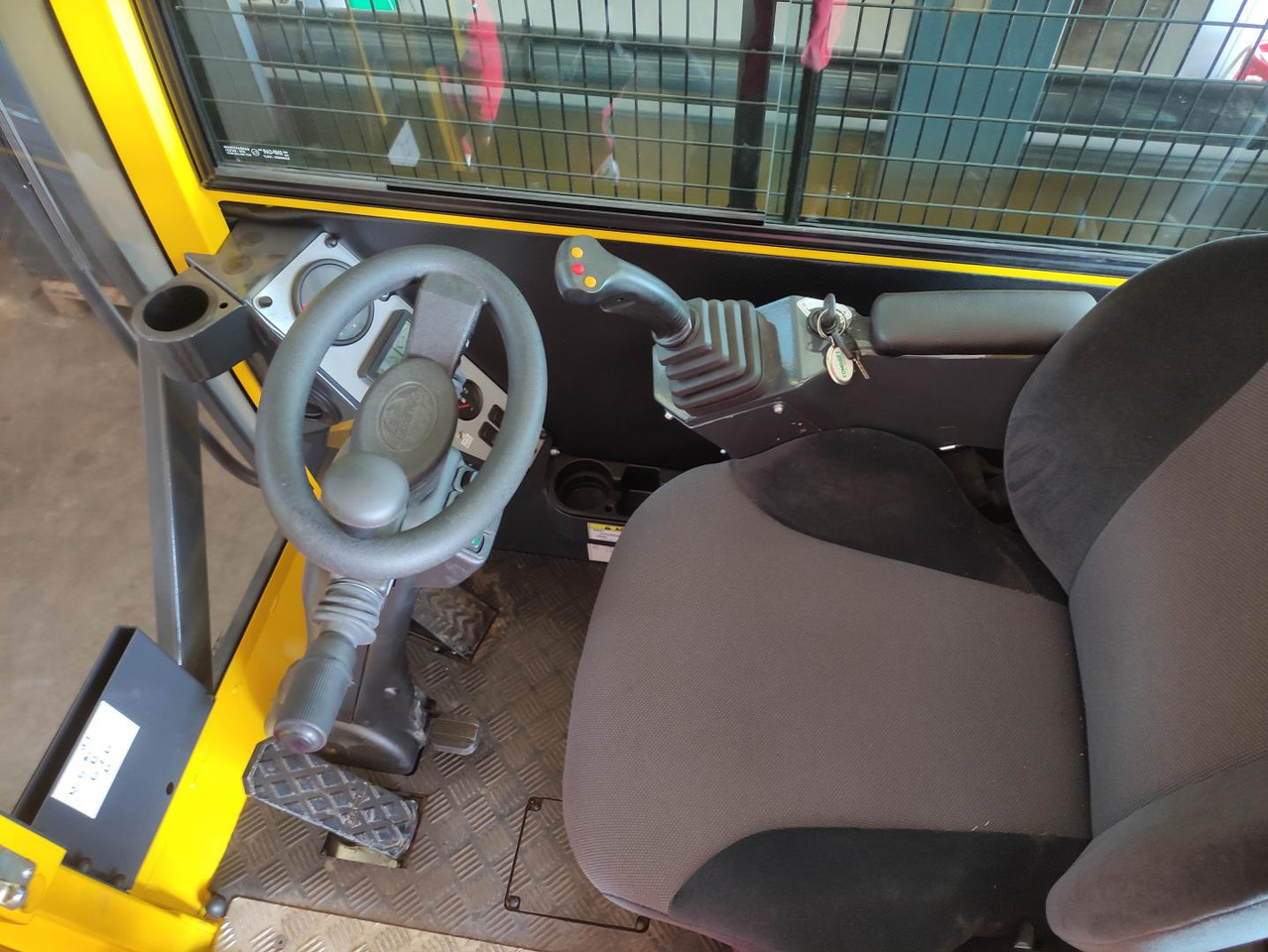 Combilift C6000 FSL - Stivuitor lateral: Foto 5 Combilift C6000 FSL - Stivuitor lateral: Foto 5