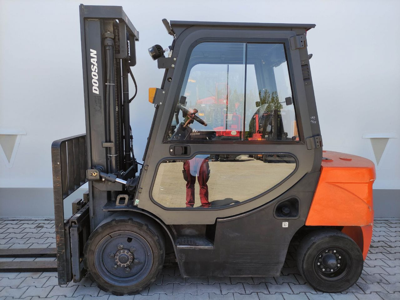 Doosan D30 GP - Stivuitor diesel: Foto 1 Doosan D30 GP - Stivuitor diesel: Foto 1