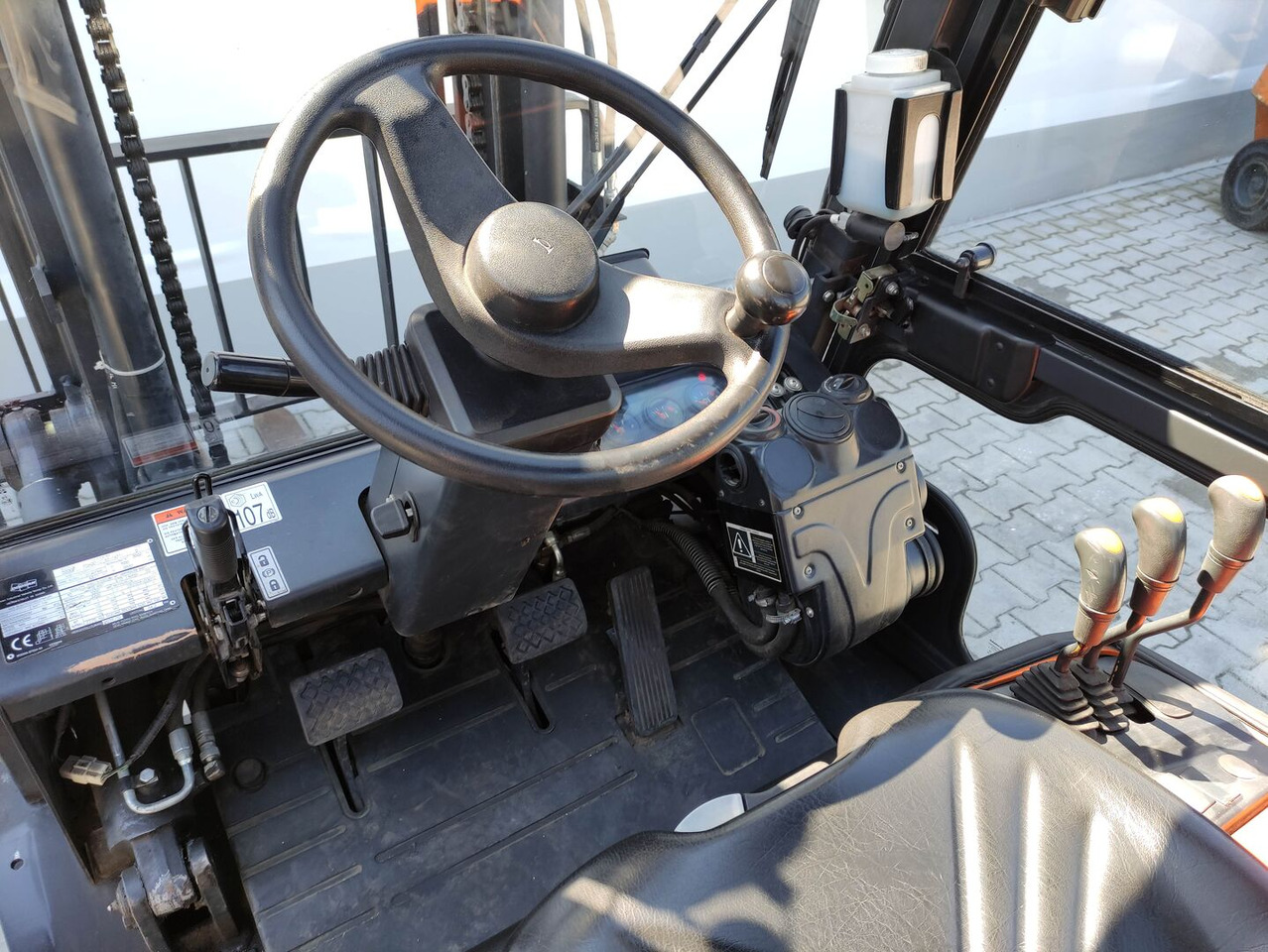 Doosan D30 GP - Stivuitor diesel: Foto 5 Doosan D30 GP - Stivuitor diesel: Foto 5