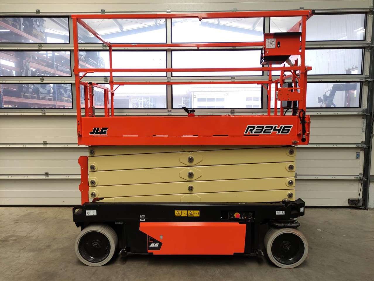 JLG R3246 - Platforma foarfeca: Foto 2 JLG R3246 - Platforma foarfeca: Foto 2