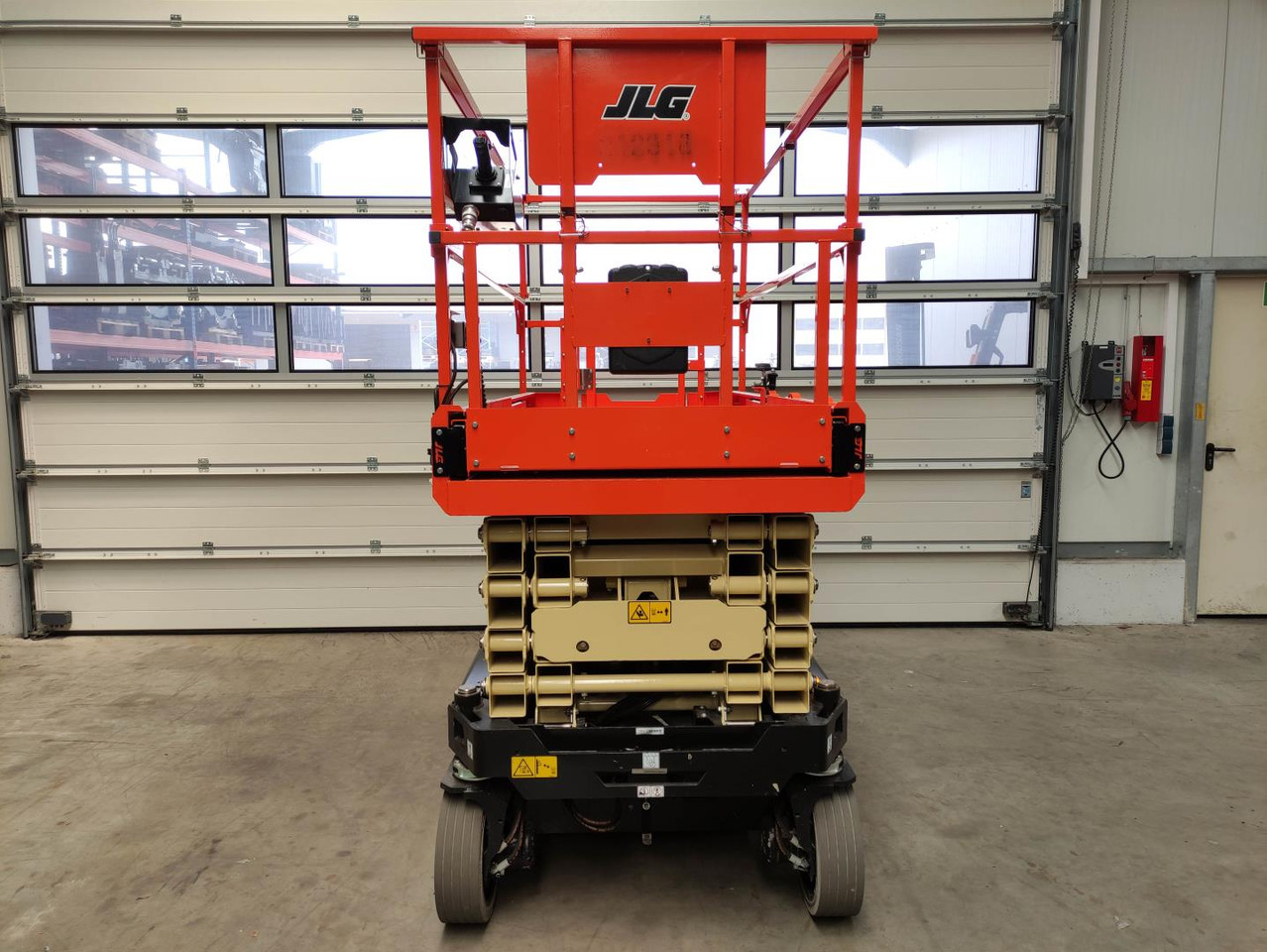 JLG R3246 - Platforma foarfeca: Foto 3 JLG R3246 - Platforma foarfeca: Foto 3