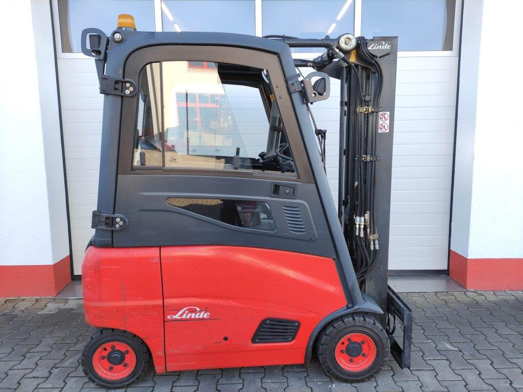 Linde E16PH-01-386 - Electrostivuitor: Foto 2 Linde E16PH-01-386 - Electrostivuitor: Foto 2