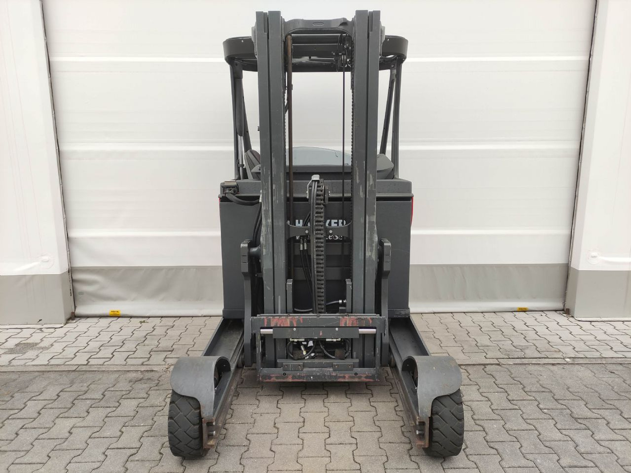 Linde R14G-01-1120 - Stivuitor cu catarg retractabil: Foto 3 Linde R14G-01-1120 - Stivuitor cu catarg retractabil: Foto 3