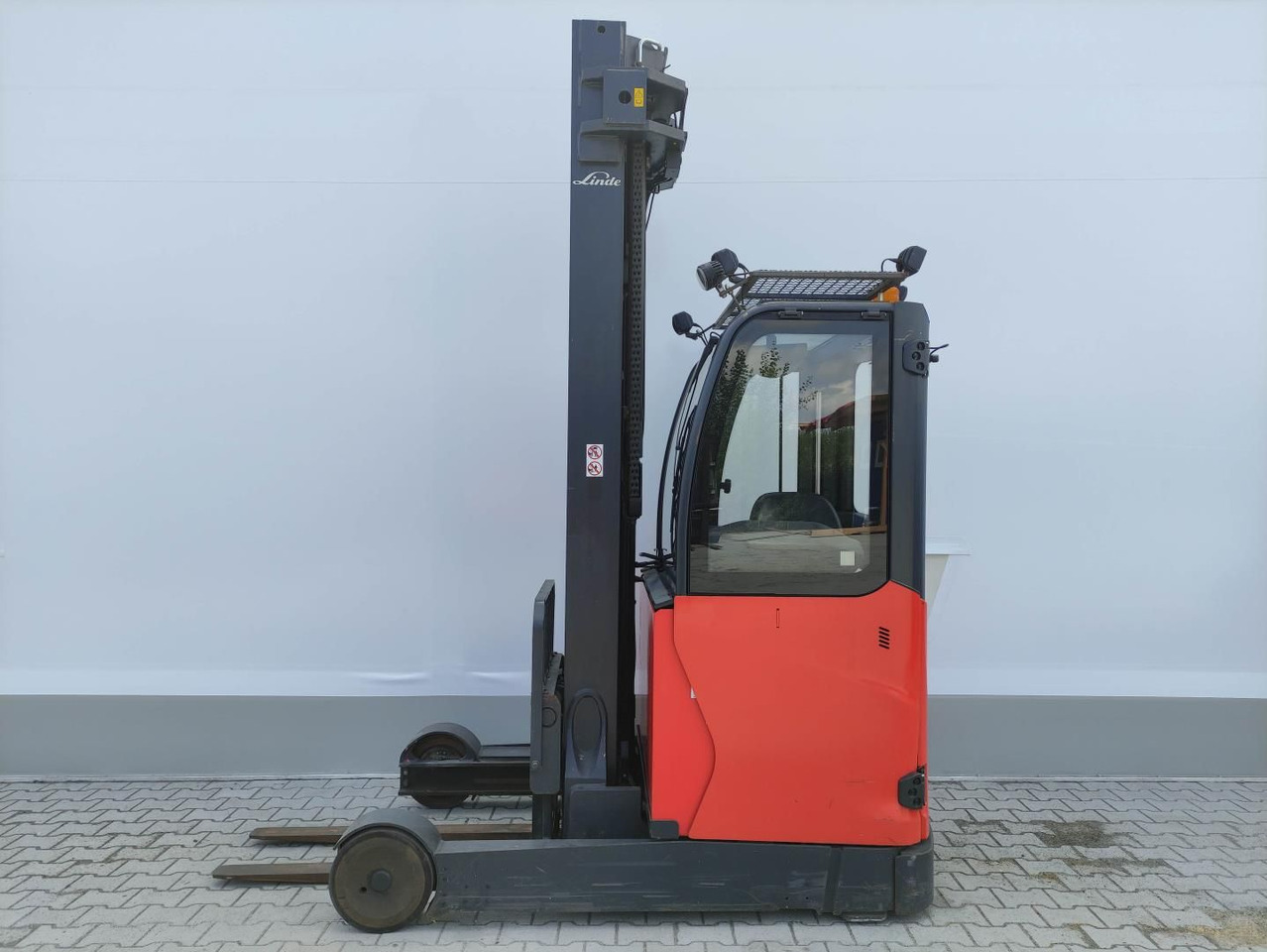 Linde R25-01-112 - Stivuitor cu catarg retractabil: Foto 1 Linde R25-01-112 - Stivuitor cu catarg retractabil: Foto 1