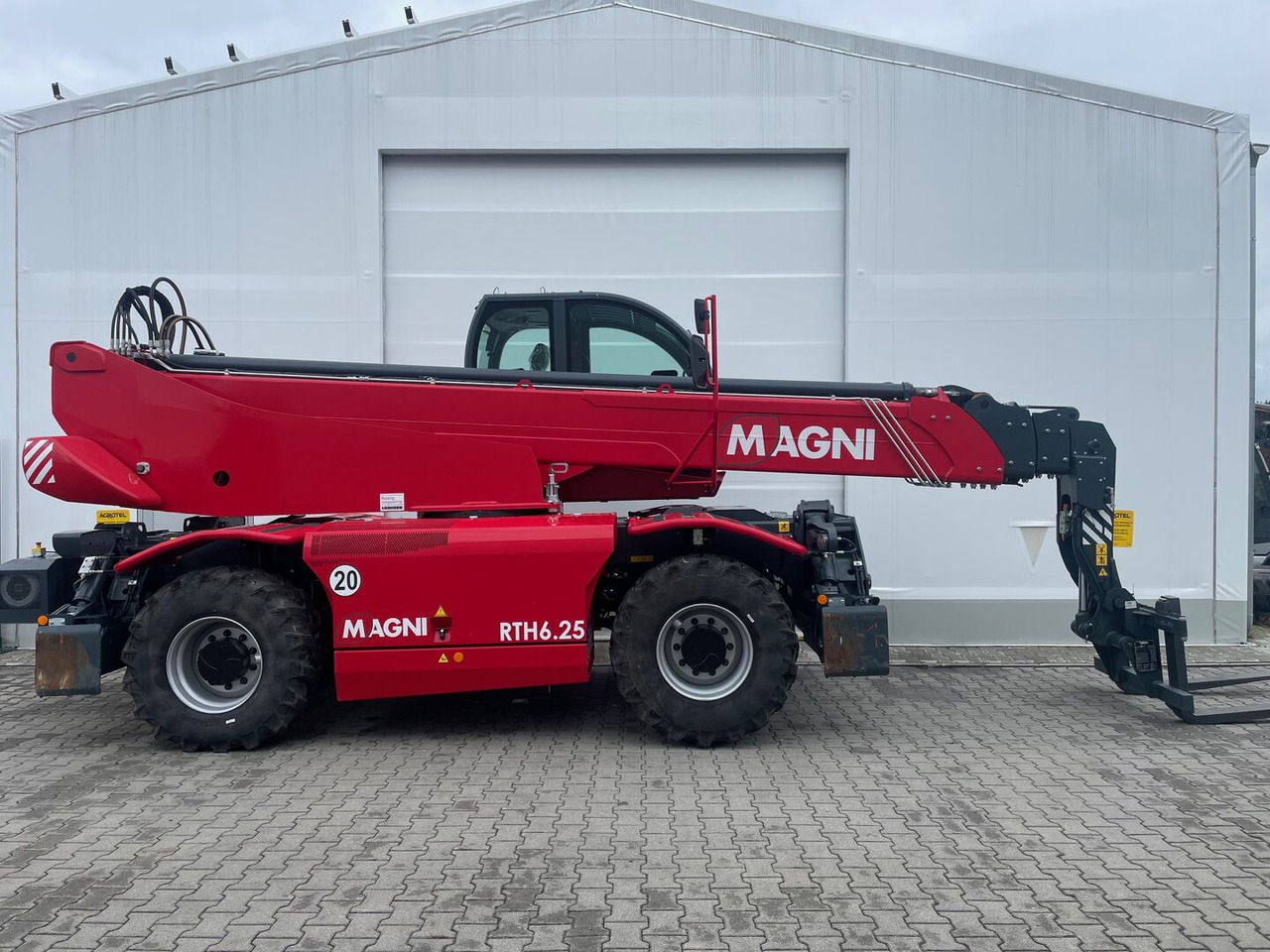 Magni RTH 6.25-DID - Stivuitor telescopic: Foto 2 Magni RTH 6.25-DID - Stivuitor telescopic: Foto 2