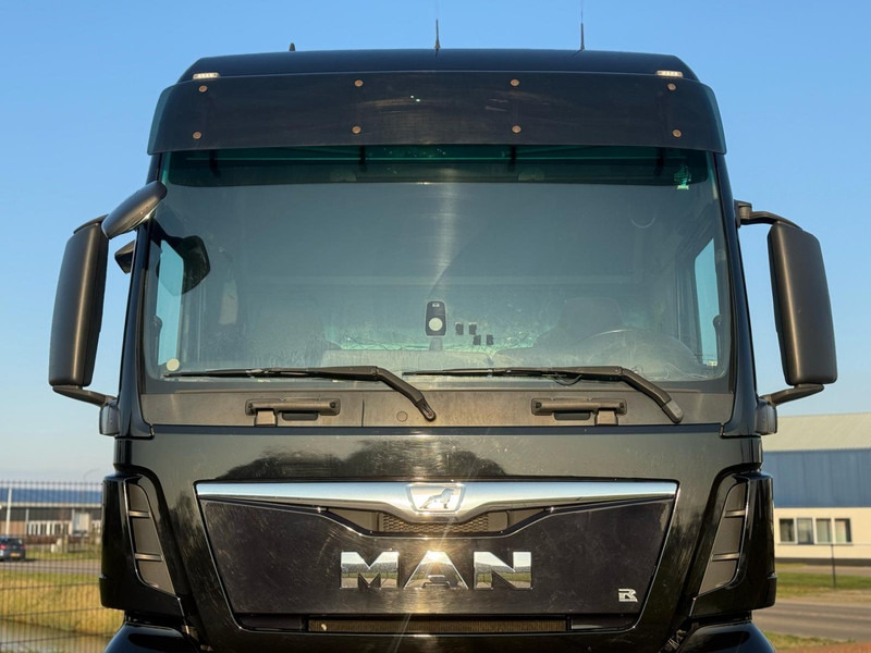 MAN TGX 18.440 NL TRUCK, ALCOA WHEELS, 2X TANK. - Cap tractor: Foto 4 MAN TGX 18.440 NL TRUCK, ALCOA WHEELS, 2X TANK. - Cap tractor: Foto 4
