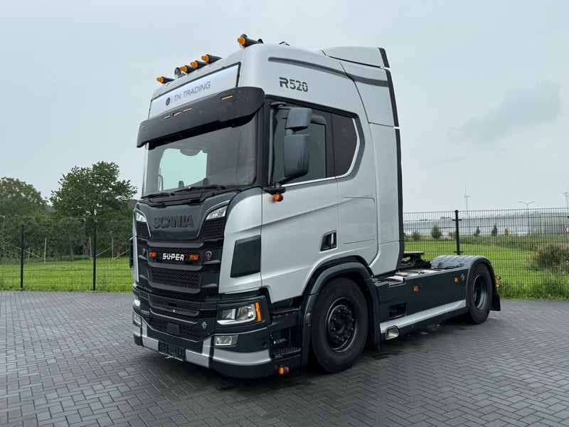 Scania R520 V8 NGS 6 BALLOONS, FULL AIR, RETARDER, 2X TANK, SHOW, FULL SPOILER. - Cap tractor: Foto 3 Scania R520 V8 NGS 6 BALLOONS, FULL AIR, RETARDER, 2X TANK, SHOW, FULL SPOILER. - Cap tractor: Foto 3