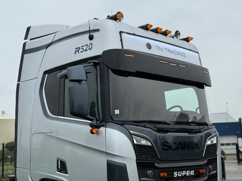Scania R520 V8 NGS 6 BALLOONS, FULL AIR, RETARDER, 2X TANK, SHOW, FULL SPOILER. - Cap tractor: Foto 5 Scania R520 V8 NGS 6 BALLOONS, FULL AIR, RETARDER, 2X TANK, SHOW, FULL SPOILER. - Cap tractor: Foto 5