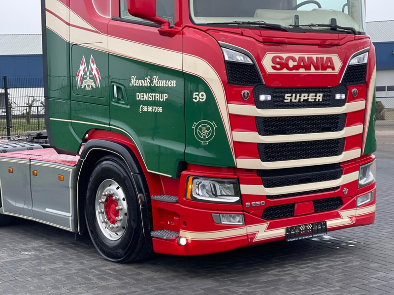 Scania S 650 SHOW TRUCK, FULL AIR, RETARDER, PTO/HYDRAULIC! - Cap tractor: Foto 4 Scania S 650 SHOW TRUCK, FULL AIR, RETARDER, PTO/HYDRAULIC! - Cap tractor: Foto 4