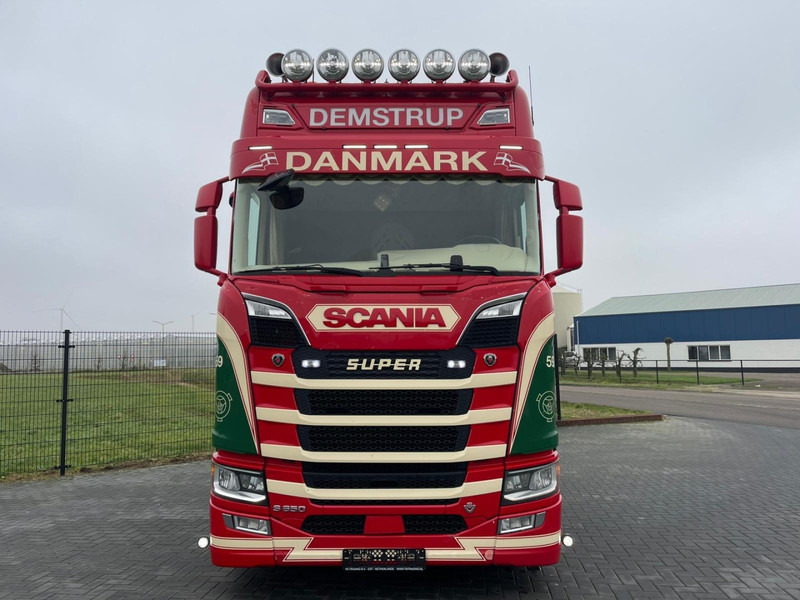 Scania S 650 SHOW TRUCK, FULL AIR, RETARDER, PTO/HYDRAULIC! - Cap tractor: Foto 3 Scania S 650 SHOW TRUCK, FULL AIR, RETARDER, PTO/HYDRAULIC! - Cap tractor: Foto 3