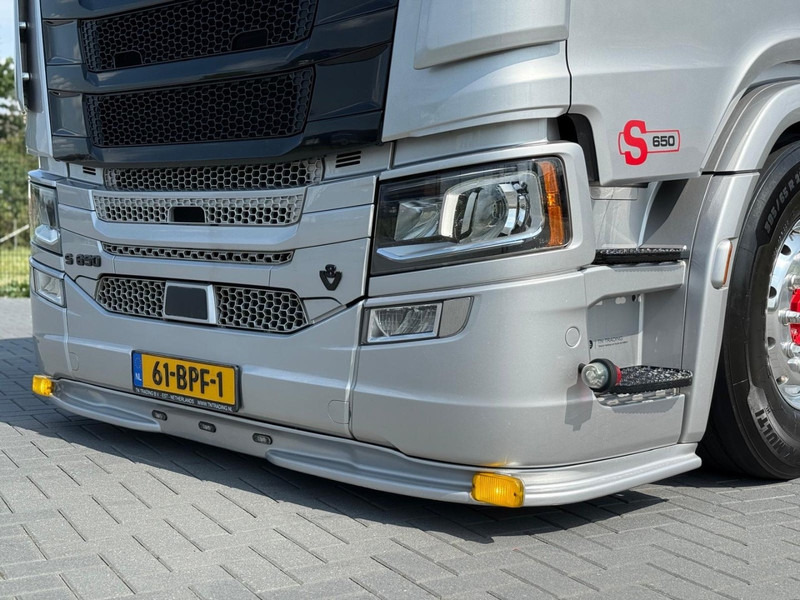 Scania S650 ADR, FULL AIR, LEATHER, SHOW, INTERIOR, LIKE NEW! - Cap tractor: Foto 5 Scania S650 ADR, FULL AIR, LEATHER, SHOW, INTERIOR, LIKE NEW! - Cap tractor: Foto 5