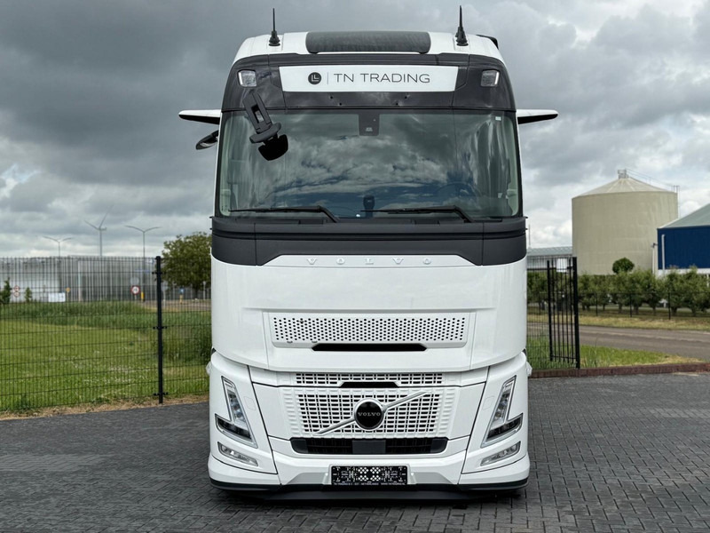 Volvo FH 13.460XL NEW, FULL AIR, ALCOA, HYDRAULIC, XL, FULL. - Cap tractor: Foto 3 Volvo FH 13.460XL NEW, FULL AIR, ALCOA, HYDRAULIC, XL, FULL. - Cap tractor: Foto 3