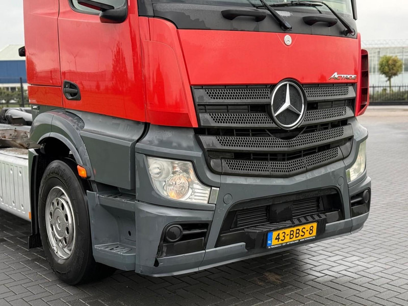Mercedes-Benz ACTROS HAAKARM SYSTEEM, GOEDE STAAT, OMVORMER, 616.802 KM. - Camion cu cârlig: Foto 5 Mercedes-Benz ACTROS HAAKARM SYSTEEM, GOEDE STAAT, OMVORMER, 616.802 KM. - Camion cu cârlig: Foto 5