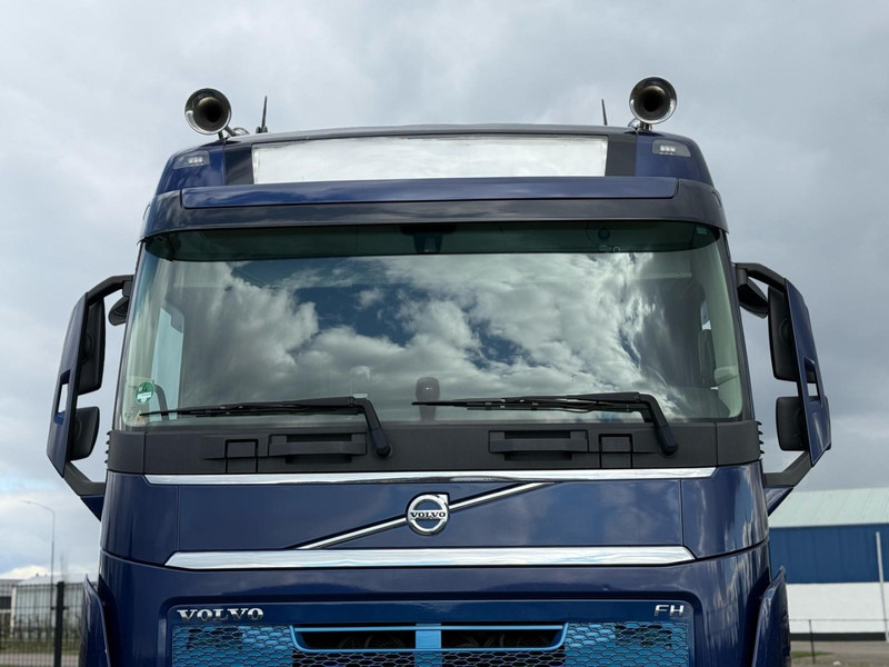 Volvo FH 13.500 DYNAMIC STEERING, DUAL CLUTCH, ACC, 3X CAMERA, ACC. - Camion transport containere/ Swap body: Foto 4 Volvo FH 13.500 DYNAMIC STEERING, DUAL CLUTCH, ACC, 3X CAMERA, ACC. - Camion transport containere/ Swap body: Foto 4