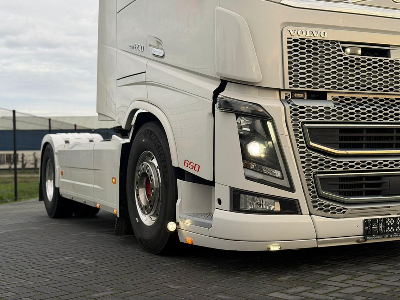 Volvo FH16.650XL VOLLUCHT, RETARDER, HYDRAULIEK, LEER, PARK COOL. - Camion basculantă: Foto 2 Volvo FH16.650XL VOLLUCHT, RETARDER, HYDRAULIEK, LEER, PARK COOL. - Camion basculantă: Foto 2