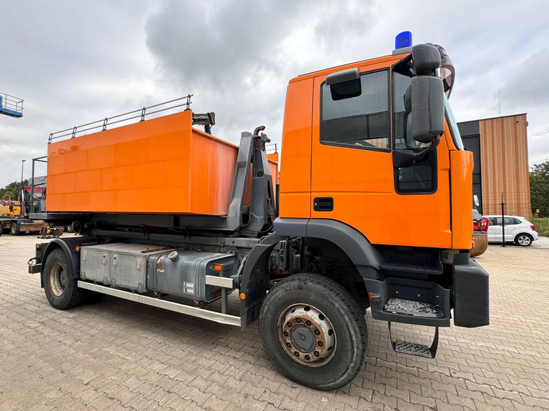 Iveco Eurotrakker 310 4x4 - Autospeciala de stins incendii: Foto 4 Iveco Eurotrakker 310 4x4 - Autospeciala de stins incendii: Foto 4